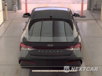 2025 Hyundai Elantra SEL Sport - zdjęcie 5 z 18 - miniatura