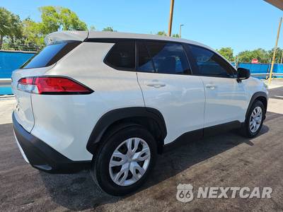 2023 Toyota Corolla Cross L - zdjęcie 4 z 22 - miniatura