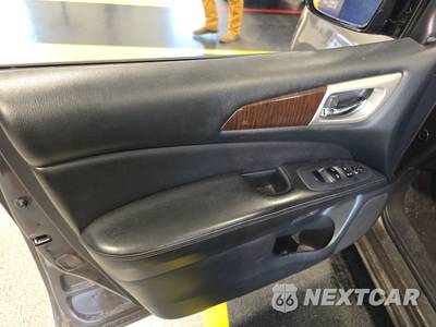 2015 Nissan Pathfinder SL - zdjęcie 9 z 32 - miniatura