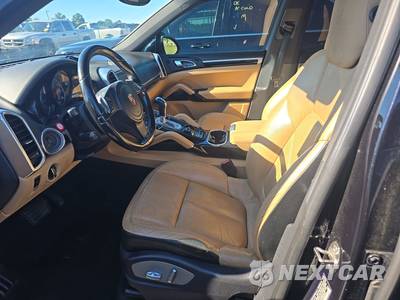 2014 Porsche Cayenne Platinum Ed. - zdjęcie 7 z 18 - miniatura