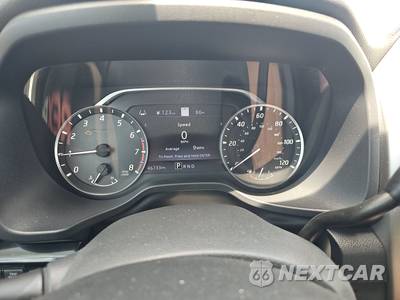 2021 Nissan TITAN SV Crew Cab Short Bed - zdjęcie 12 z 24 - miniatura