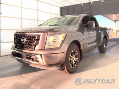 2021 Nissan TITAN SV Crew Cab Short Bed