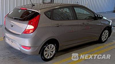 2017 Hyundai Accent SE Hatchback - zdjęcie 4 z 23 - miniatura