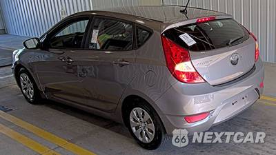 2017 Hyundai Accent SE Hatchback - zdjęcie 6 z 23 - miniatura