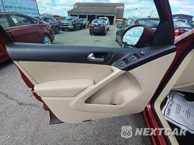2015 Volkswagen Tiguan SE w/Appearance - zdjęcie 9 z 29 - miniatura