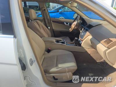 2008 Mercedes-Benz C 300 - zdjęcie 8 z 33 - miniatura