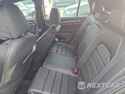 2018 Volkswagen Golf R Hatchback w/DCC & Navigation - zdjęcie 13 z 30 - miniatura