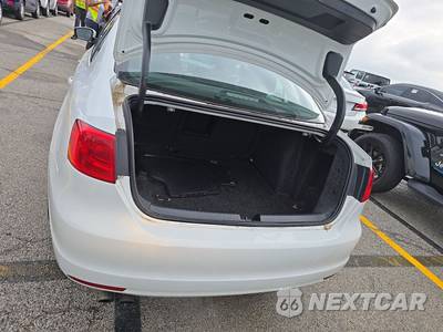2014 Volkswagen Jetta SE Sedan w/Connectivity & Sunroof - zdjęcie 16 z 35 - miniatura