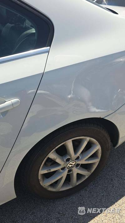 2014 Volkswagen Jetta SE Sedan w/Connectivity & Sunroof - zdjęcie 33 z 35 - miniatura