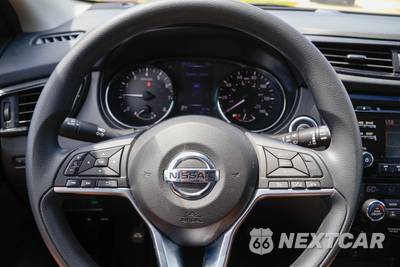 2017 Nissan Rogue Sport SV - zdjęcie 29 z 43 - miniatura