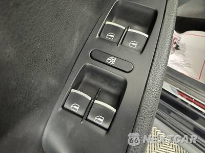 2017 Volkswagen Jetta GLI - zdjęcie 39 z 46 - miniatura