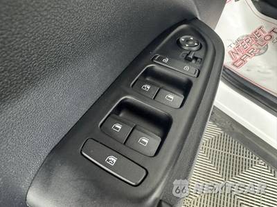 2023 Hyundai Venue Limited - zdjęcie 38 z 45 - miniatura