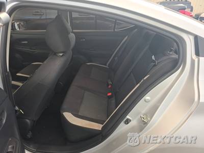 2021 Nissan Versa SV - zdjęcie 13 z 18 - miniatura