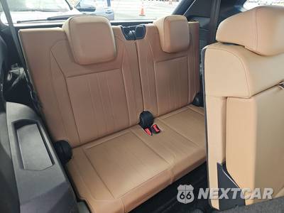 2022 Volkswagen Tiguan SE R-Line Black - zdjęcie 14 z 20 - miniatura