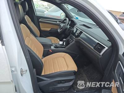 2023 Volkswagen Atlas Cross Sport 3.6L V6 SEL Premium R-Line - zdjęcie 8 z 21 - miniatura