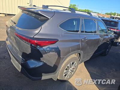 2023 Toyota Highlander XLE - zdjęcie 4 z 36 - miniatura