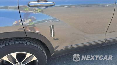 2023 Toyota Highlander XLE - zdjęcie 22 z 36 - miniatura