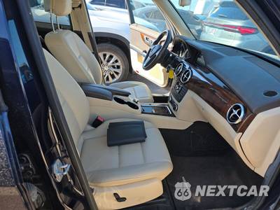 2015 Mercedes-Benz GLK 350 4MATIC - zdjęcie 8 z 28 - miniatura