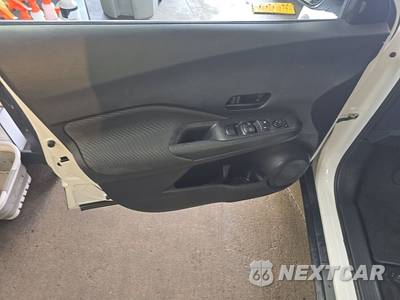 2020 Nissan Kicks S - zdjęcie 9 z 23 - miniatura