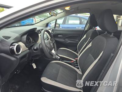 2020 Nissan Versa SV - zdjęcie 7 z 41 - miniatura