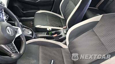 2020 Nissan Versa SV - zdjęcie 33 z 41 - miniatura
