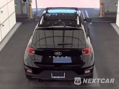 2025 Hyundai Venue SEL - zdjęcie 5 z 24 - miniatura