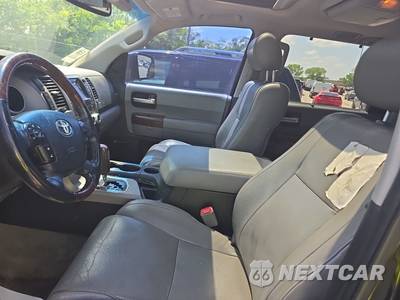 2010 Toyota Sequoia Platinum - zdjęcie 7 z 35 - miniatura