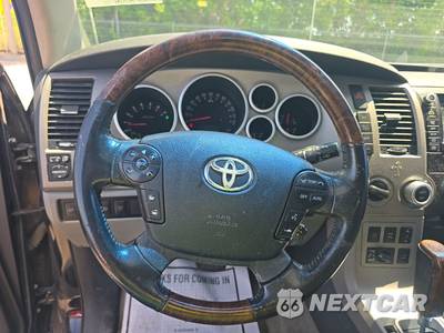 2010 Toyota Sequoia Platinum - zdjęcie 10 z 35 - miniatura
