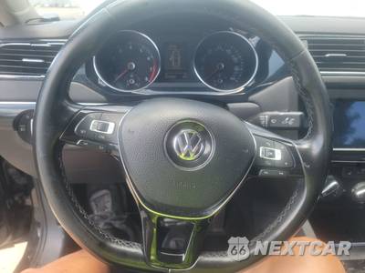 2016 Volkswagen Jetta SEL - zdjęcie 10 z 29 - miniatura