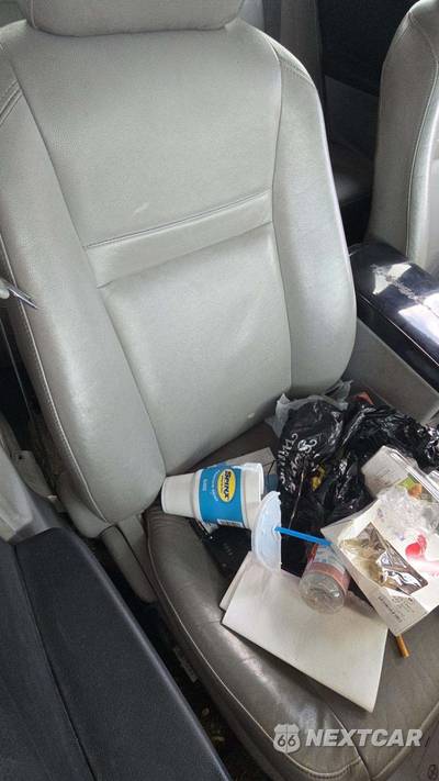 2012 Toyota Camry LE - zdjęcie 26 z 39 - miniatura