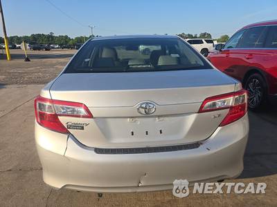 2012 Toyota Camry LE - zdjęcie 5 z 39 - miniatura