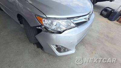 2012 Toyota Camry LE - zdjęcie 28 z 39 - miniatura