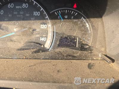 2012 Toyota Camry LE - zdjęcie 12 z 39 - miniatura