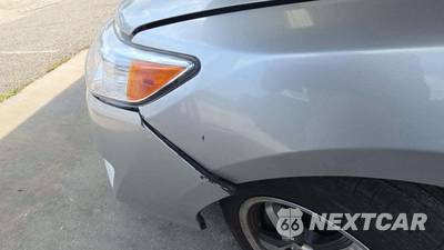 2012 Toyota Camry LE - zdjęcie 35 z 39 - miniatura