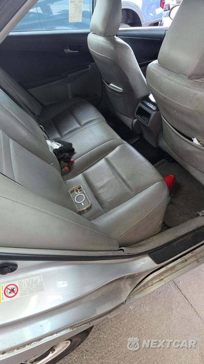 2012 Toyota Camry LE - zdjęcie 32 z 39 - miniatura