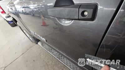 2012 Nissan TITAN SV Crew Cab Short Bed - zdjęcie 33 z 42 - miniatura