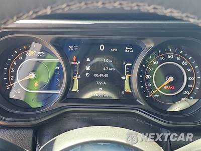 2026 Jeep Wrangler 4 Door Sahara - zdjęcie 12 z 25 - miniatura