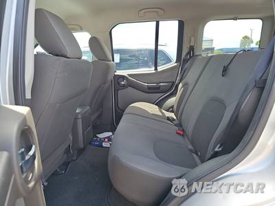 2013 Nissan Xterra S - zdjęcie 13 z 27 - miniatura
