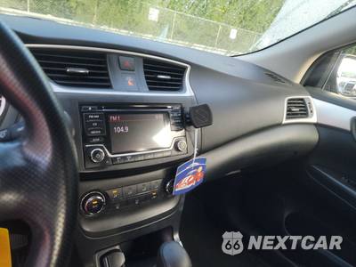 2018 Nissan Sentra S - zdjęcie 11 z 24 - miniatura