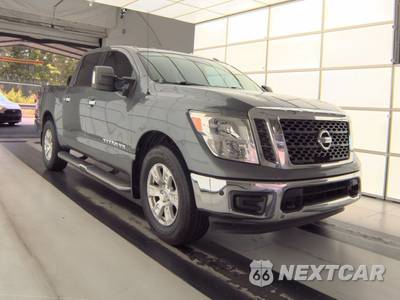 2018 Nissan TITAN SV Crew Cab Short Bed - zdjęcie 3 z 23 - miniatura