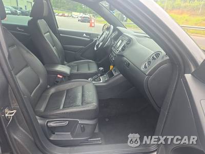2016 Volkswagen Tiguan R-Line - zdjęcie 8 z 49 - miniatura