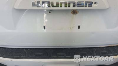 2014 Toyota 4Runner SR5 - zdjęcie 24 z 30 - miniatura