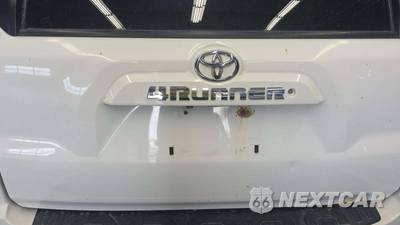 2014 Toyota 4Runner SR5 - zdjęcie 19 z 30 - miniatura