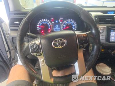 2014 Toyota 4Runner SR5 - zdjęcie 10 z 30 - miniatura