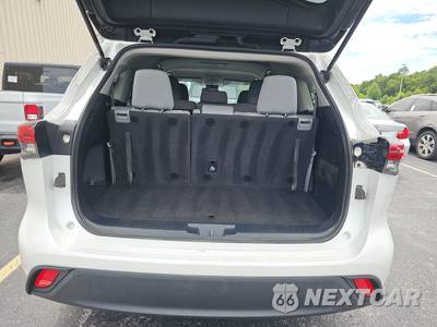 2023 Toyota Highlander L - zdjęcie 17 z 24 - miniatura