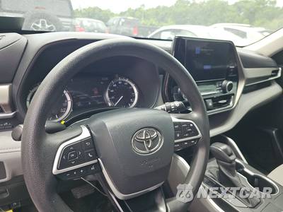 2023 Toyota Highlander L - zdjęcie 11 z 24 - miniatura