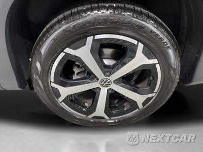 2025 Volkswagen Tiguan SE - zdjęcie 37 z 39 - miniatura