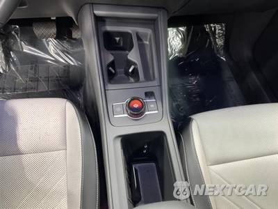 2025 Volkswagen Tiguan SE - zdjęcie 13 z 39 - miniatura