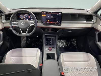 2025 Volkswagen Tiguan SE - zdjęcie 10 z 39 - miniatura