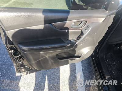 2020 Nissan Rogue Sport S - zdjęcie 9 z 28 - miniatura
